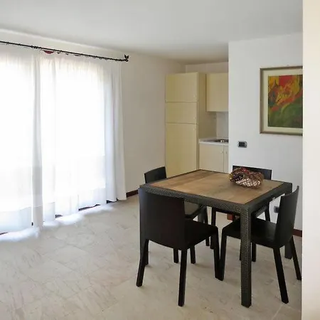 Casa vacanze Salina Bamba Sleeps 12 Pool Air Con Capo Coda Cavallo
